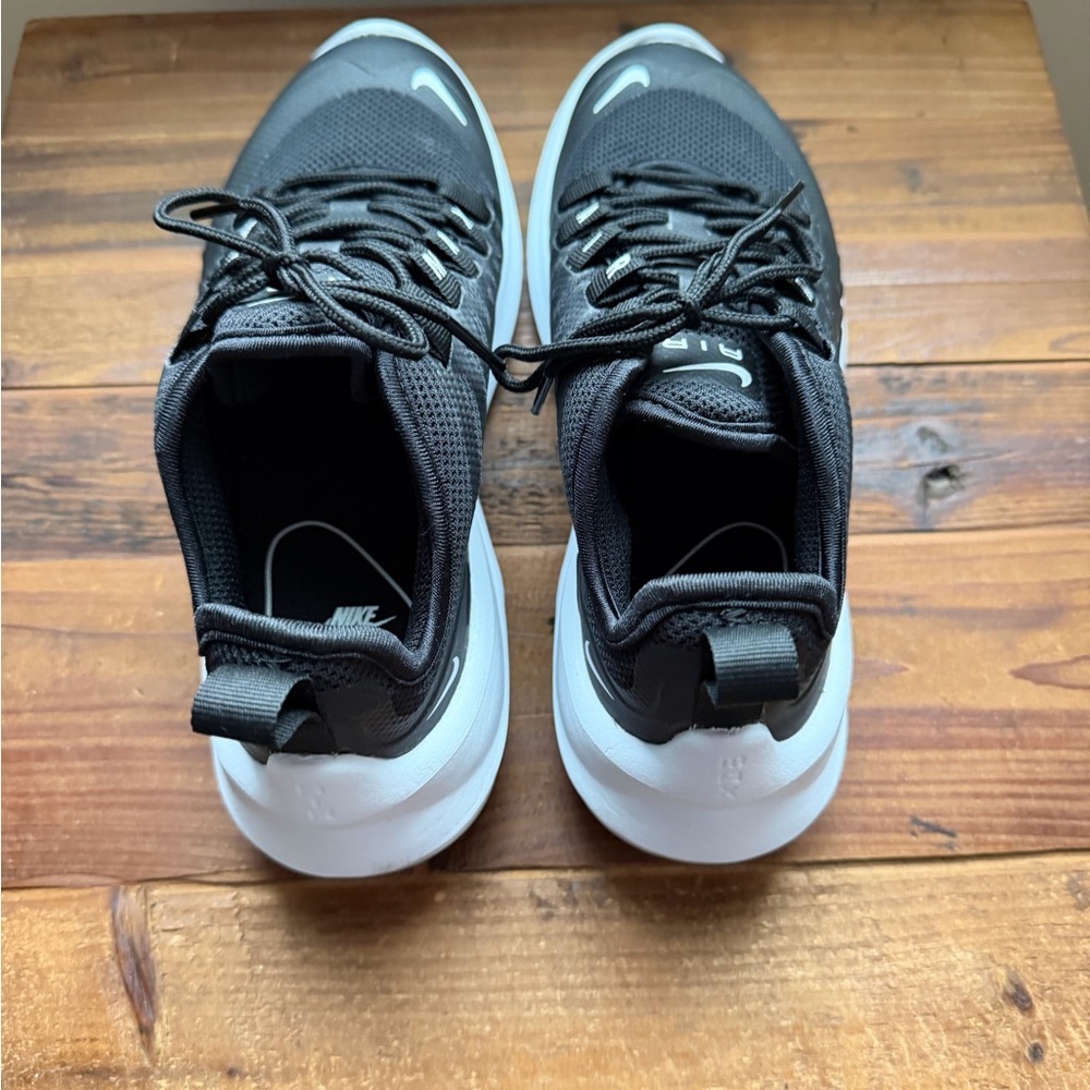 Nike Air Max Sneakers - Size 5.5 - Picture 5 of 11